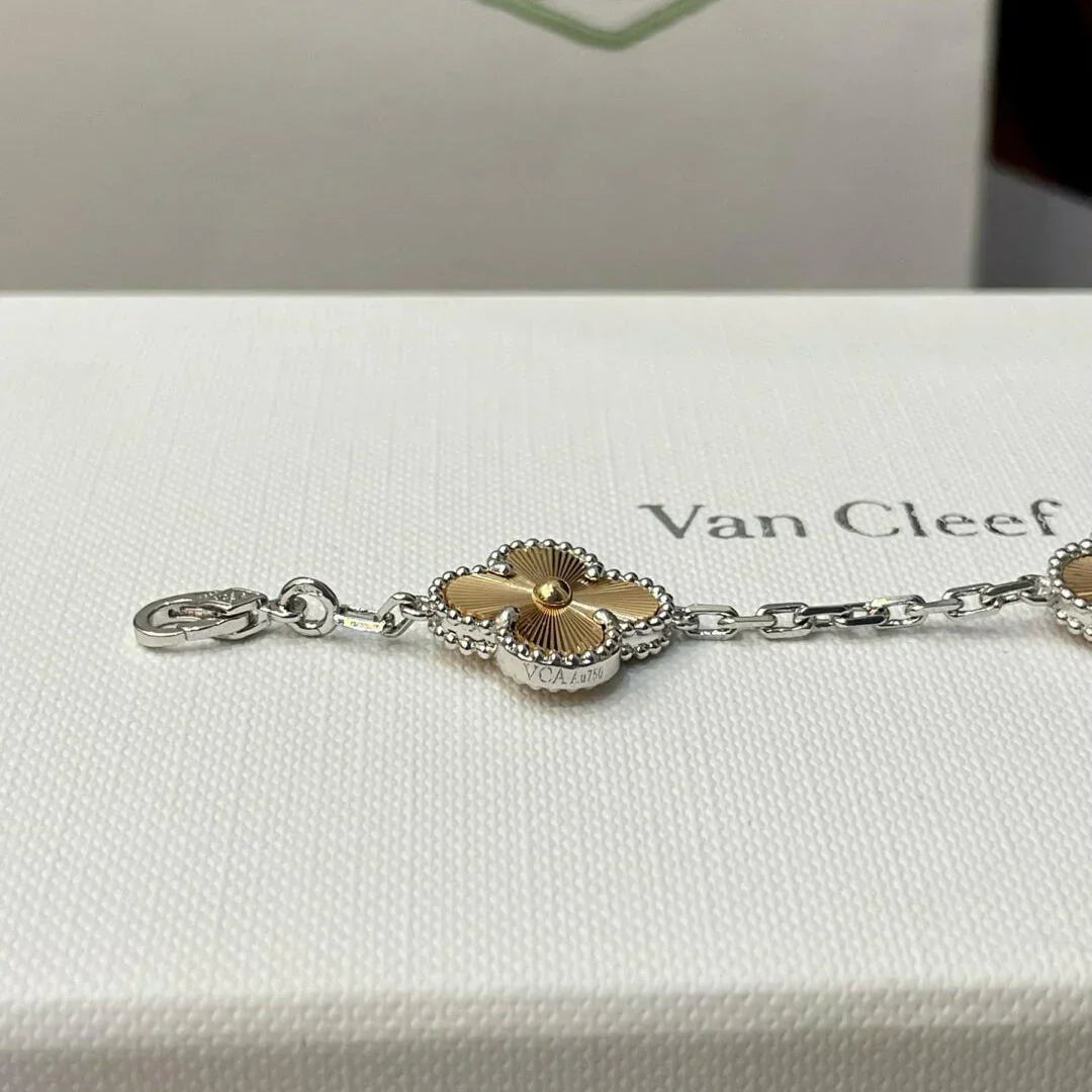 [Psychic Jewelrys]CLOVER 5 MOTIFS CHRISTMAS LIMITED EDITION BRACELET