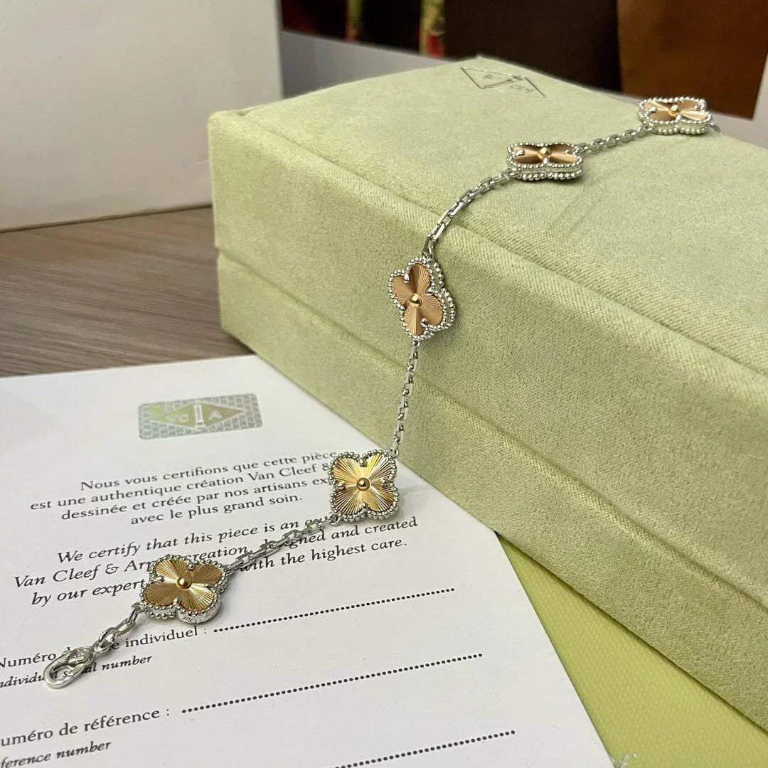 [Psychic Jewelrys]CLOVER 5 MOTIFS CHRISTMAS LIMITED EDITION BRACELET