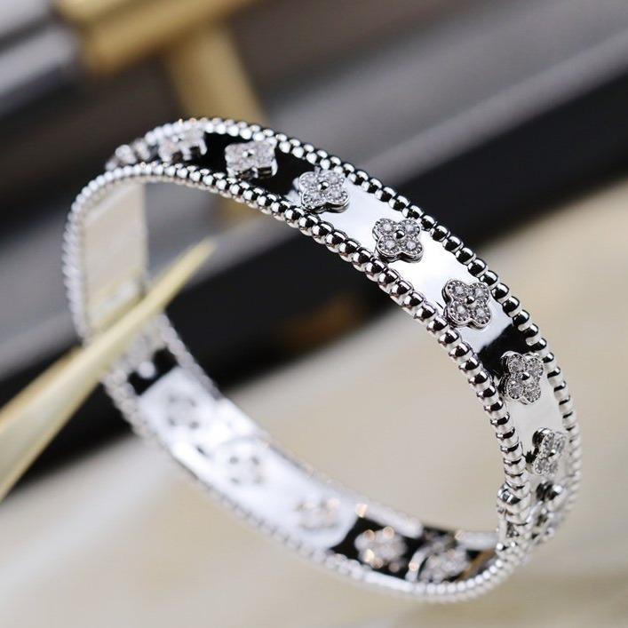 [Psychic Jewelrys]CLOVER BRACELET 8MM DIAMONDS