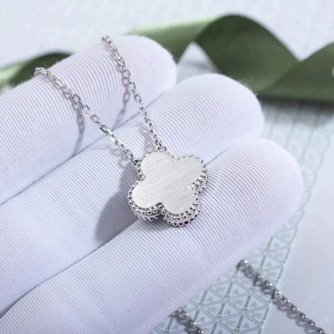 [Psychic Jewelrys]CLOVER  15MM DIAMOND LASER NECKLACE SILVER