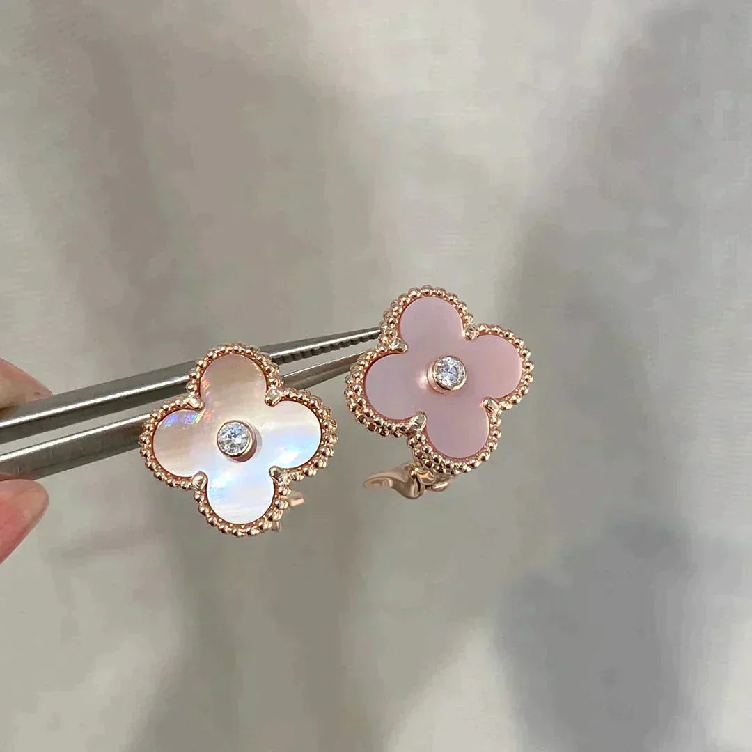 [Psychic Jewelrys]CLOVER MEDIUM 1 MOTIFS  PINK MOP DIAMOND EARRINGS