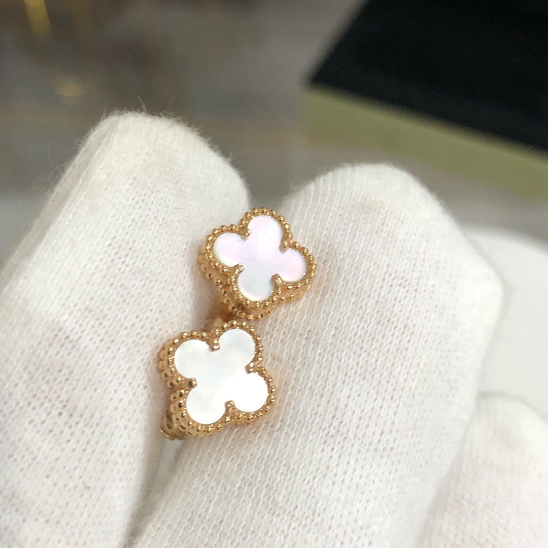 [Psychic Jewelrys]CLOVER MINI GOLD EARRINGS