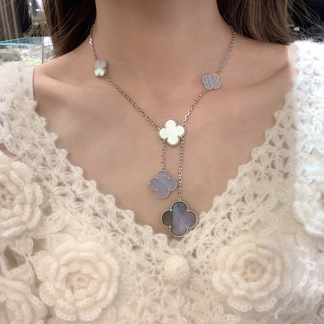 [Psychic Jewelrys]CLOVER MOP CHALCEDONY NECKLACE SILVER 6 MOTIF