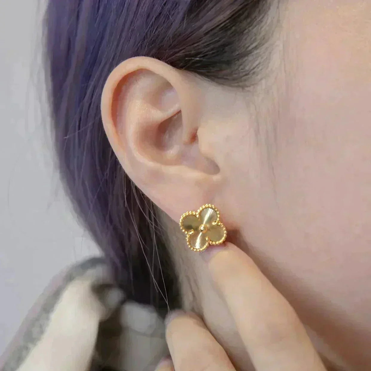 [Psychic Jewelrys]CLOVER MEDIUM 1 MOTIFS LASER EARRINGS