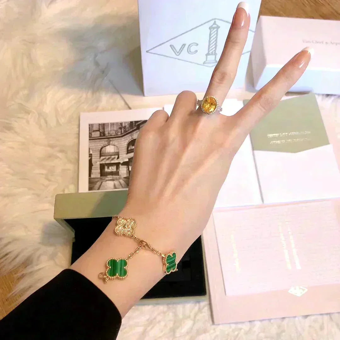 [Psychic Jewelrys]CLOVER  5 MOTIF MALACHITE DIAMOND BRACELET