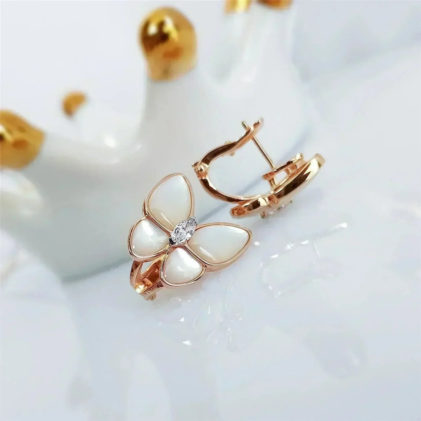 [Psychic Jewelrys]BUTTERFLY MOP DIAMOND EARRINGS