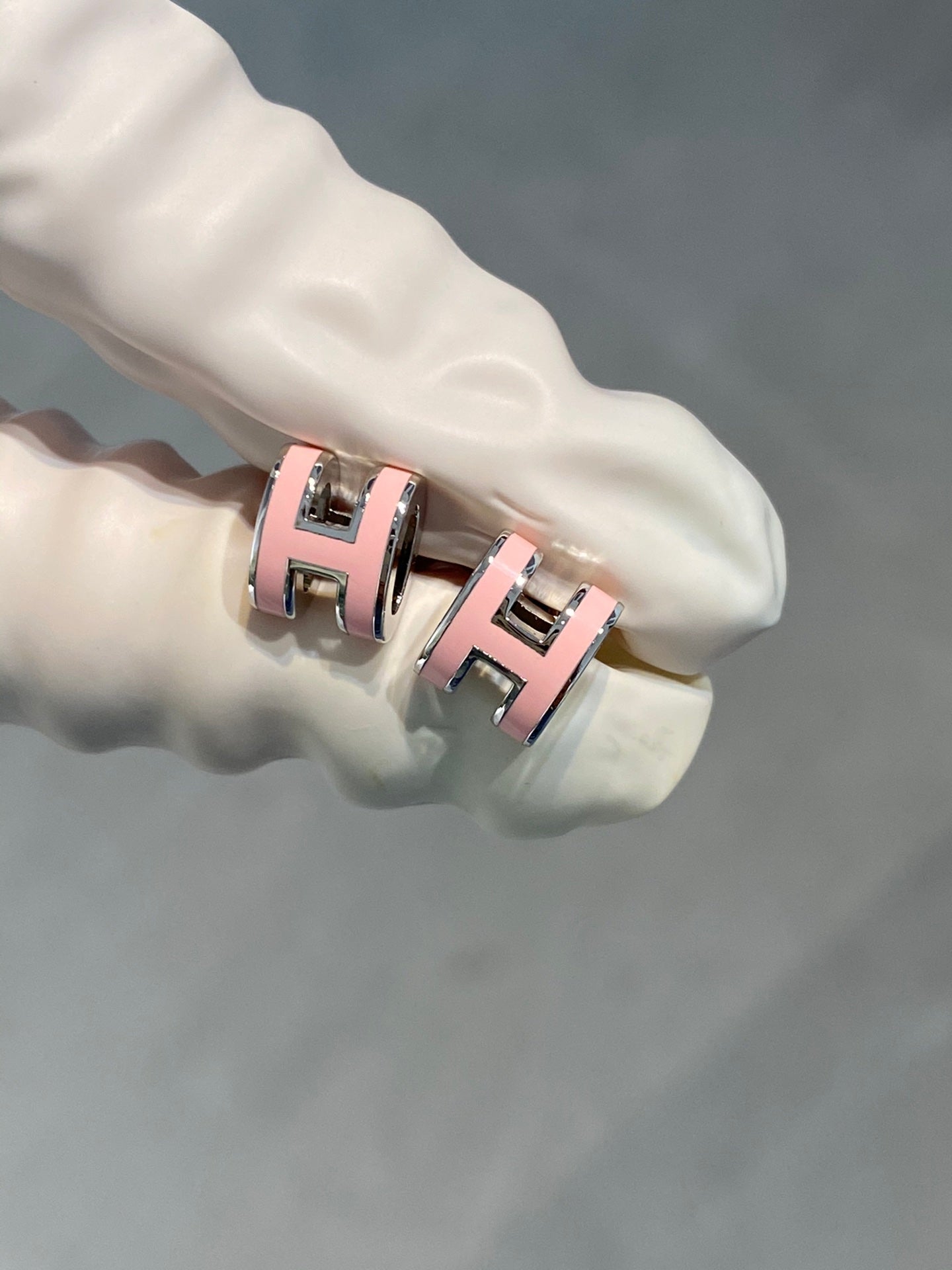 [Psychic Jewelrys]MINI POP H SILVER EARRINGS PINK