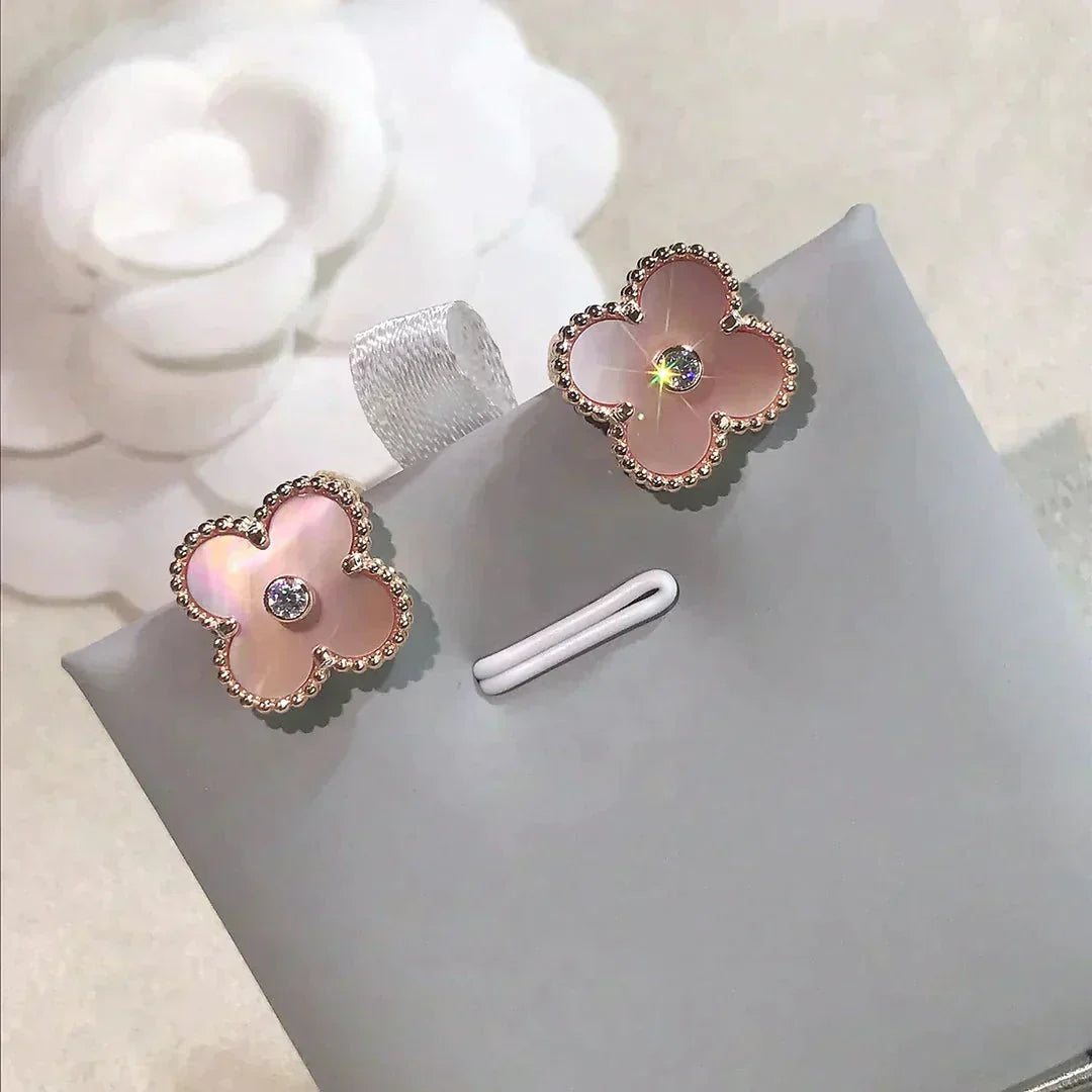 [Psychic Jewelrys]CLOVER MEDIUM 1 MOTIFS  PINK MOP DIAMOND EARRINGS