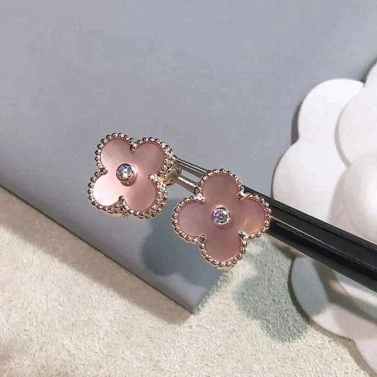 [Psychic Jewelrys]CLOVER MEDIUM 1 MOTIFS  PINK MOP DIAMOND EARRINGS