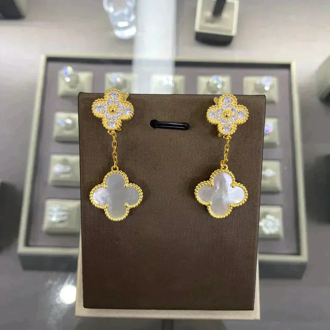 [Psychic Jewelrys]CLOVER  2 MOTIFS  DIAMOND  EARRINGS (MULTIPLE CHOICESç´