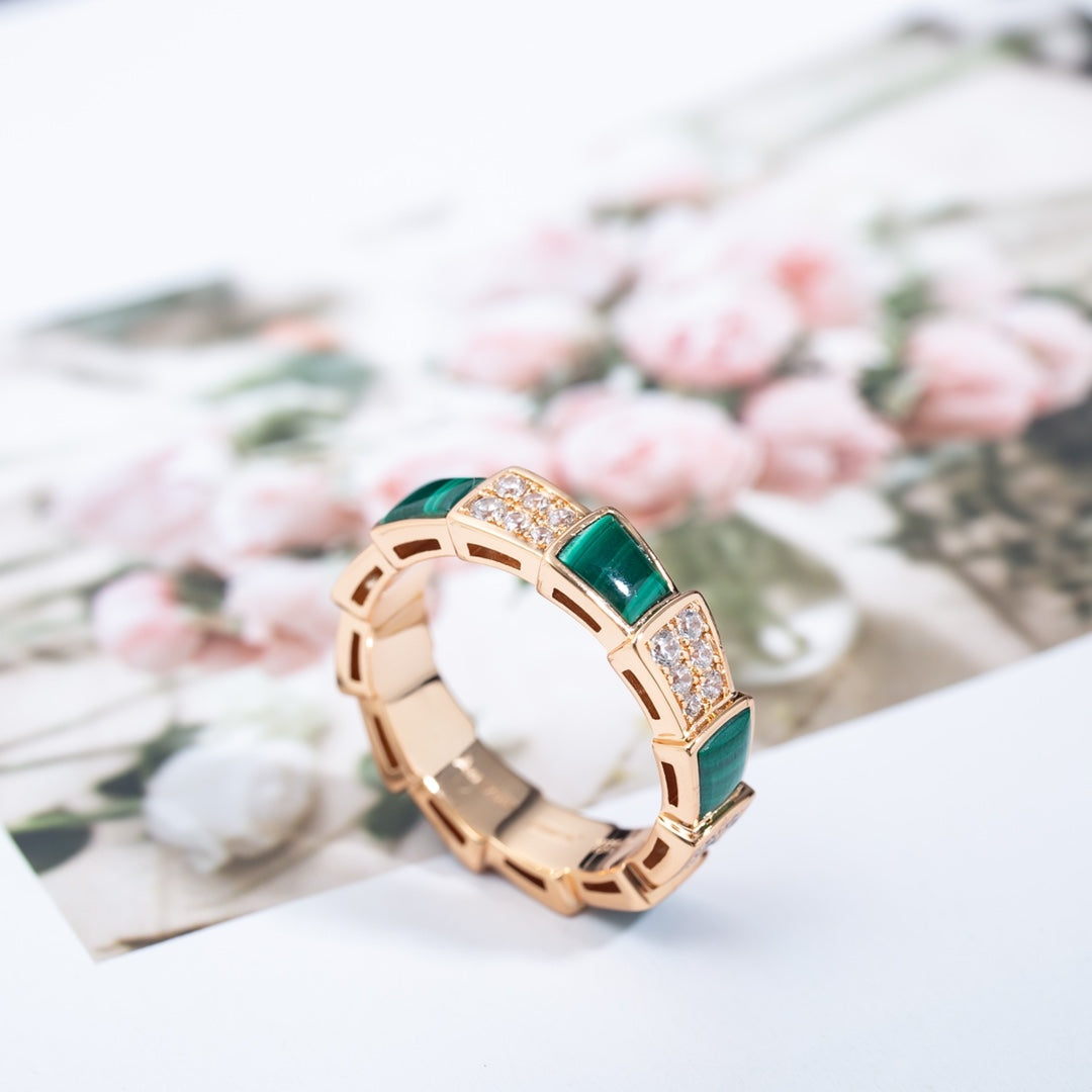 [Psychic Jewelrys]SERPENTI RING PINK GOLD MALACHITE DIAMOND PAVED 4MM