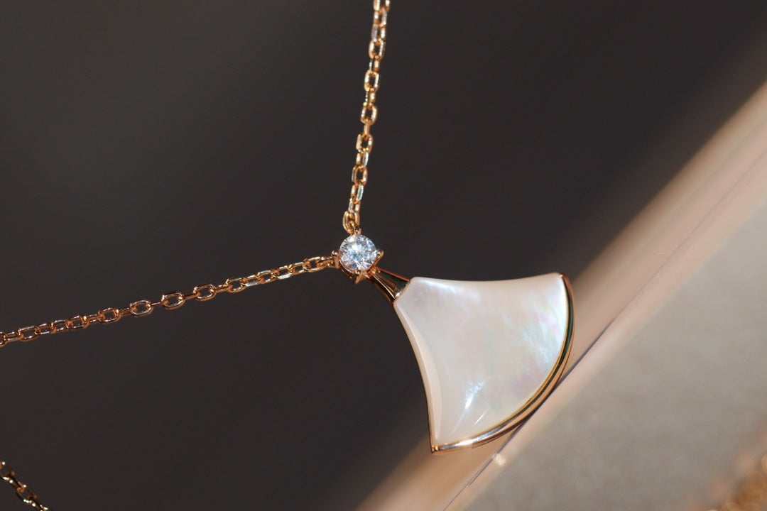 [Psychic Jewelrys]DREAM NECKLACE WHITE MOP PINK GOLD 1 DIAMOND