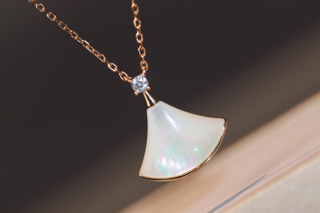 [Psychic Jewelrys]DREAM NECKLACE WHITE MOP PINK GOLD 1 DIAMOND