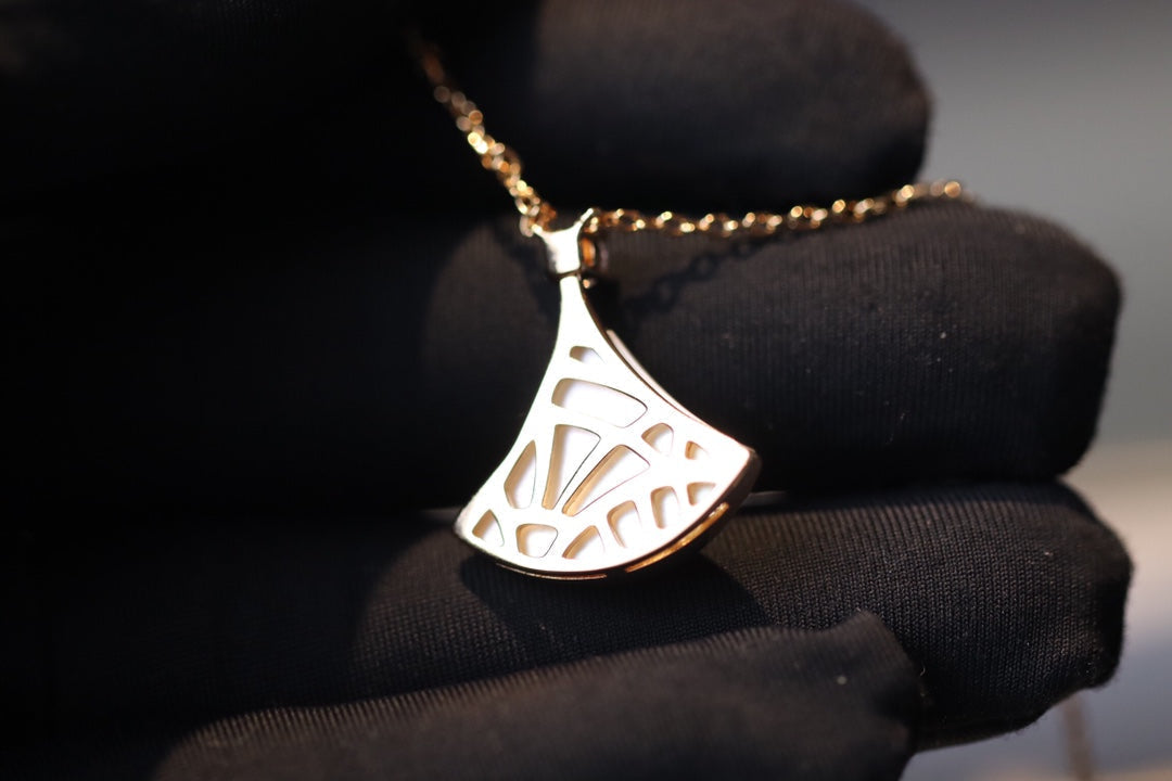 [Psychic Jewelrys]DREAM NECKLACE WHITE MOP PINK GOLD 1 DIAMOND