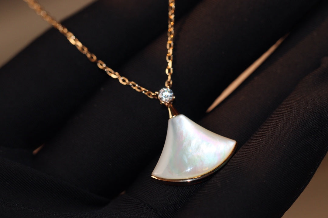 [Psychic Jewelrys]DREAM NECKLACE WHITE MOP PINK GOLD 1 DIAMOND