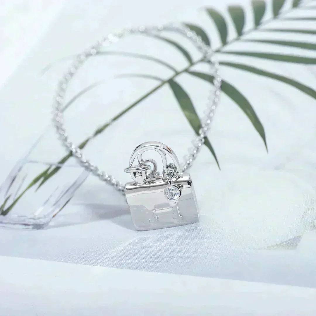 [Psychic Jewelrys]AMULETTE PEDANT SILVER NECKLACE