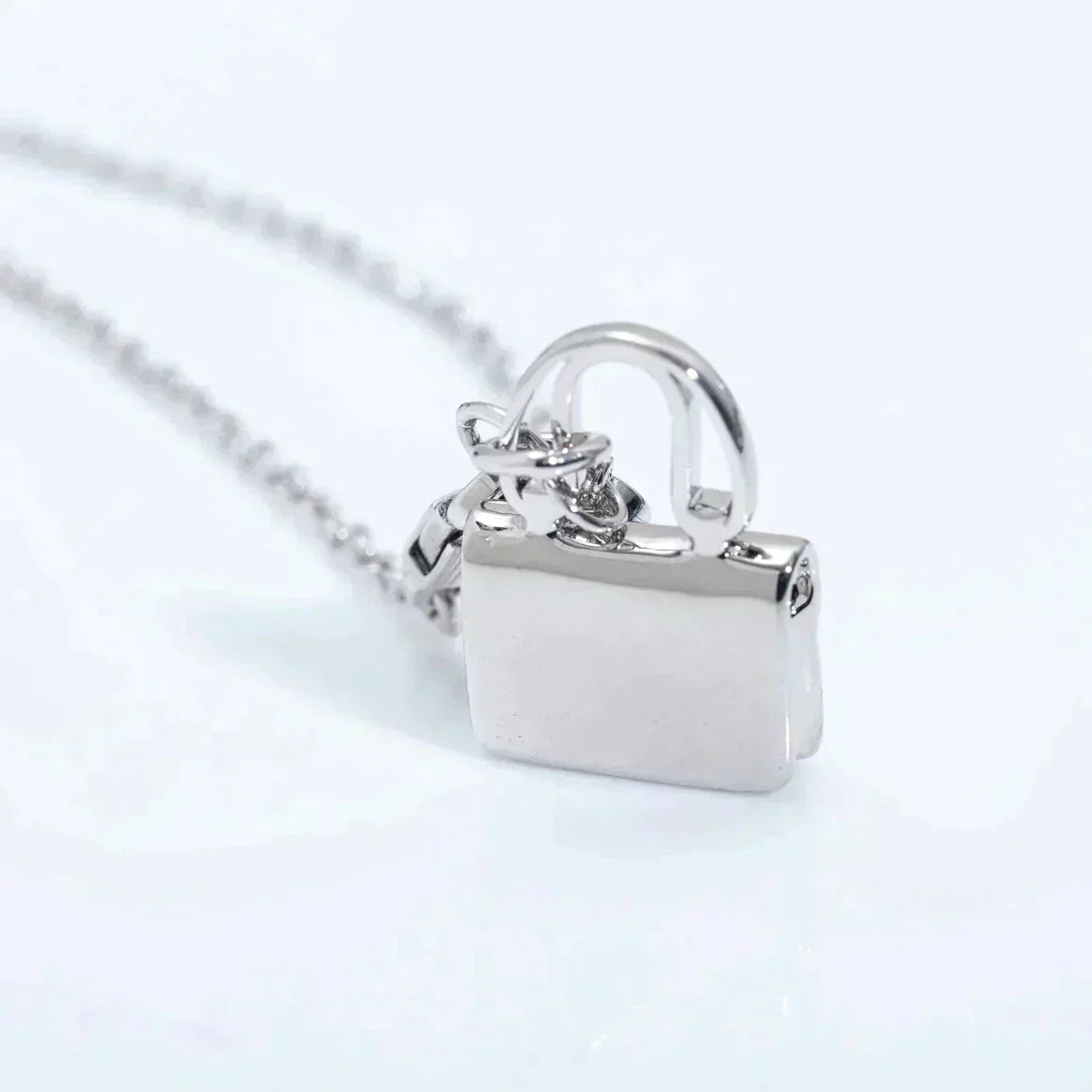 [Psychic Jewelrys]AMULETTE PEDANT SILVER NECKLACE