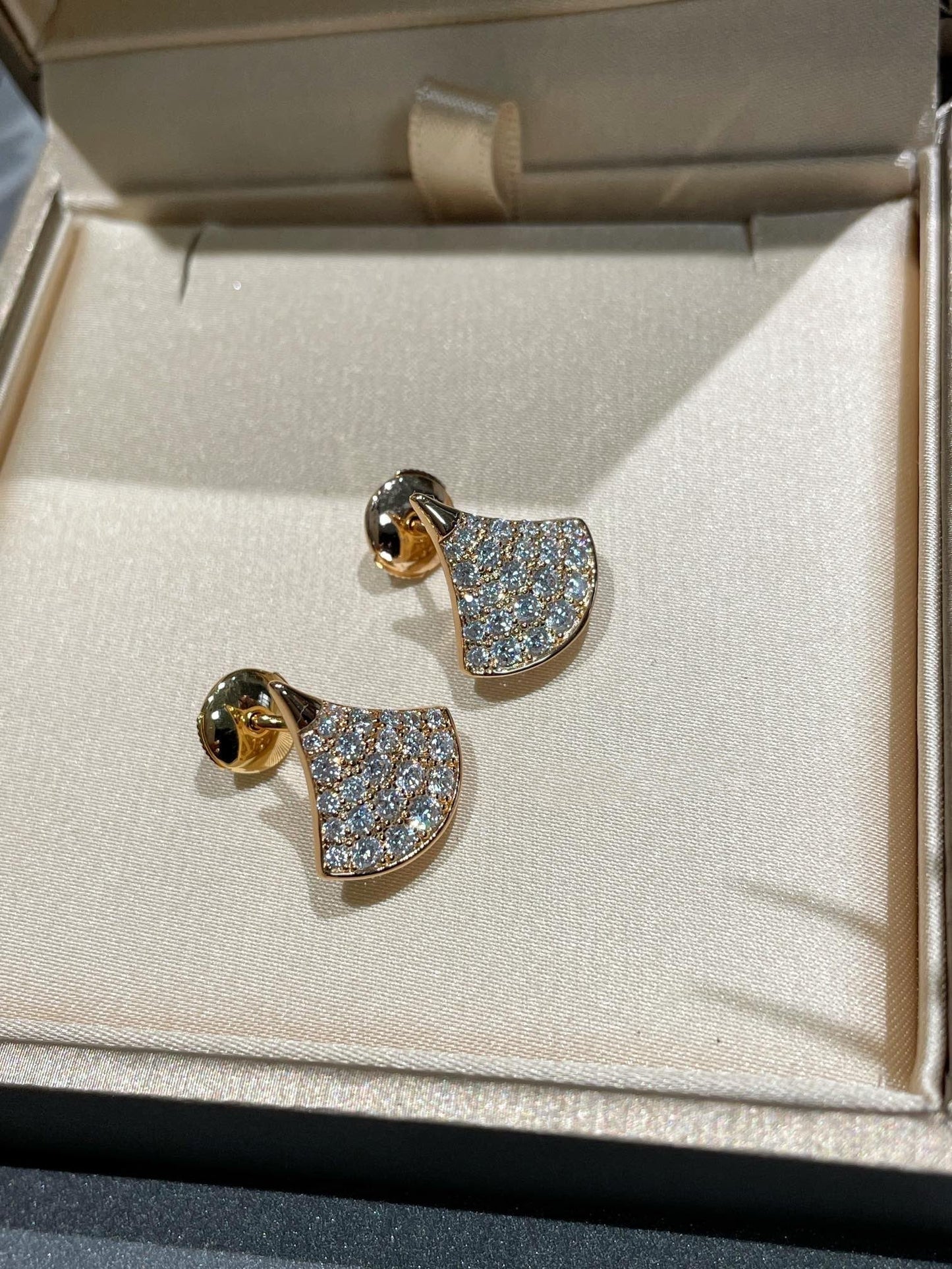 [Psychic Jewelrys]DREAM STUD EARRINGS DIAMOND