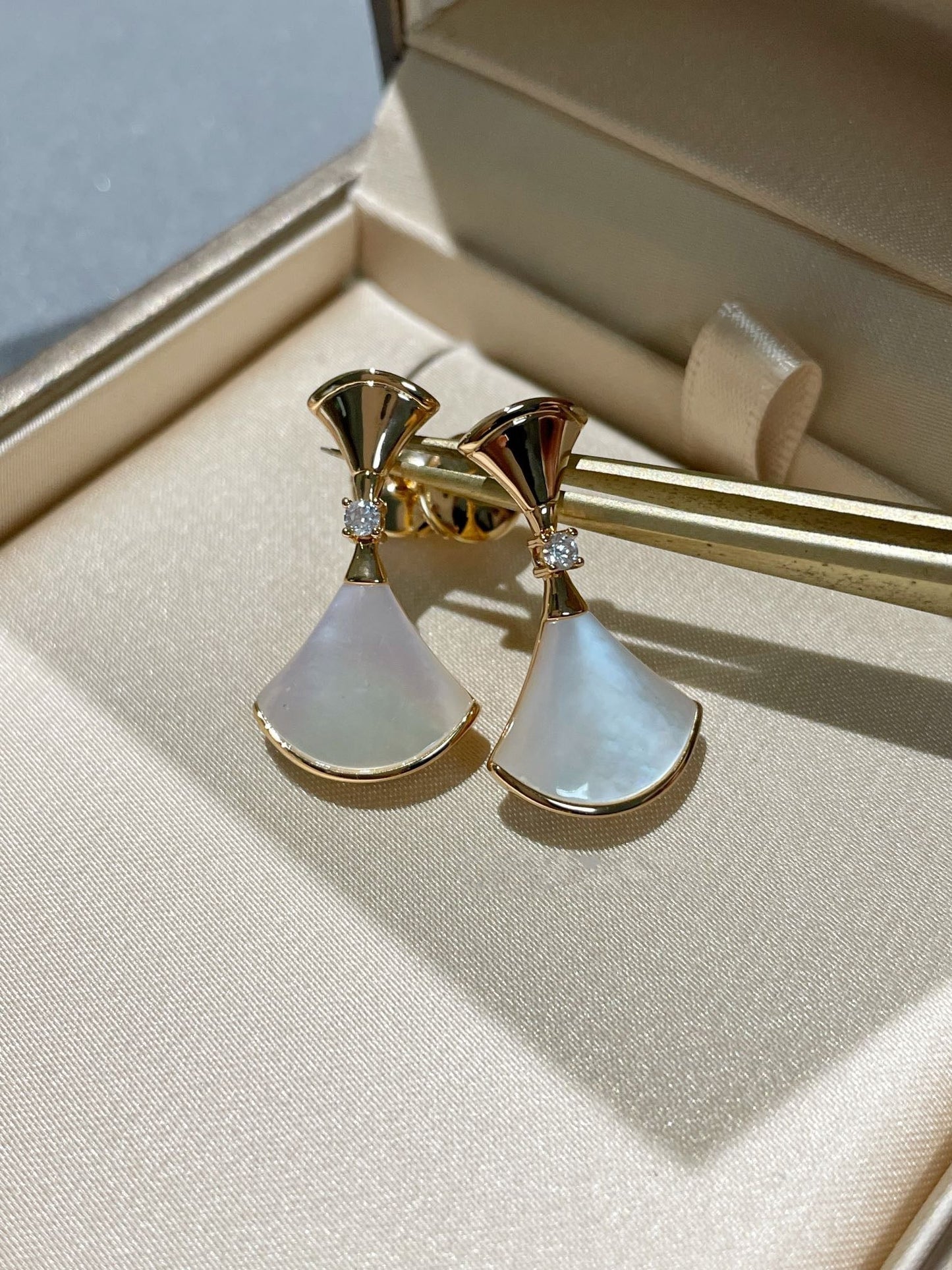 [Psychic Jewelrys]DREAM MOP 1 DIAMOND EARRINGS