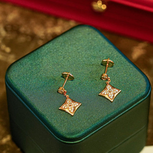 [Psychic Jewelrys]STAR DIAMONDS EARRINGS GOLD