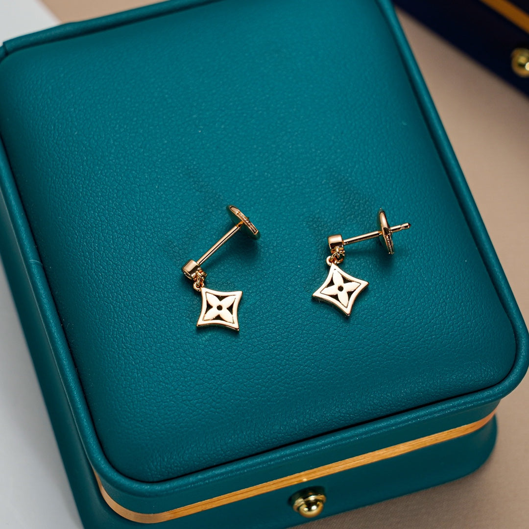 [Psychic Jewelrys]STAR EARRINGS GOLD