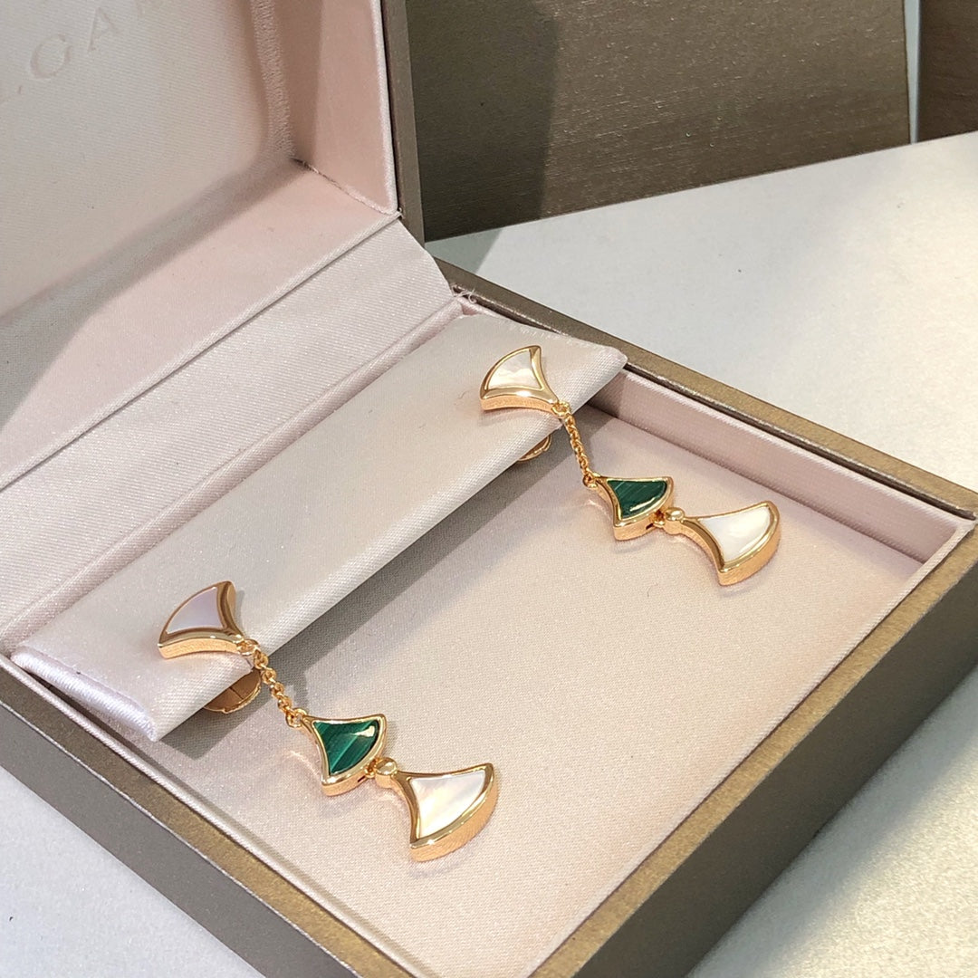 [Psychic Jewelrys]DREAM EARRINGS 3 MOTIFS MALACHITE MOP PINK GOLD