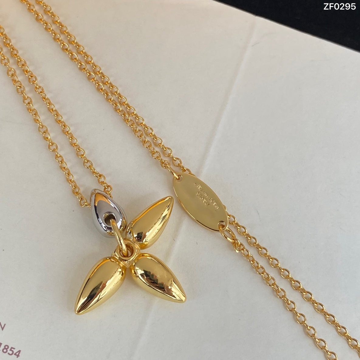 [Psychic Jewelrys]LOUISETTE PEDANT GOLD NECKLACE