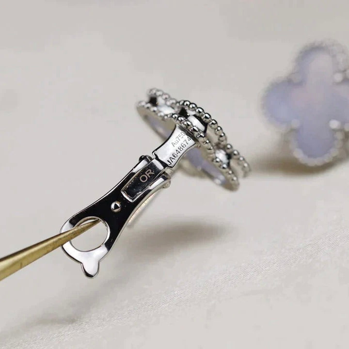 [Psychic Jewelrys]CLOVER MEDIUM 1 MOTIFS  WHITE MOP EARRINGS SILVER