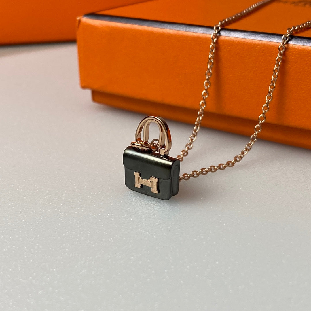 [Psychic Jewelrys]CONSTANCE BLACK PEDANT PINK GOLD NECKLACE