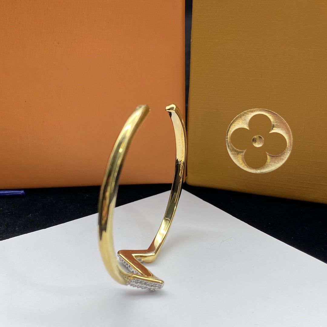[Psychic Jewelrys]VOLTE UPSITE DOWN DIAMOND GOLD OPEN BRACELET