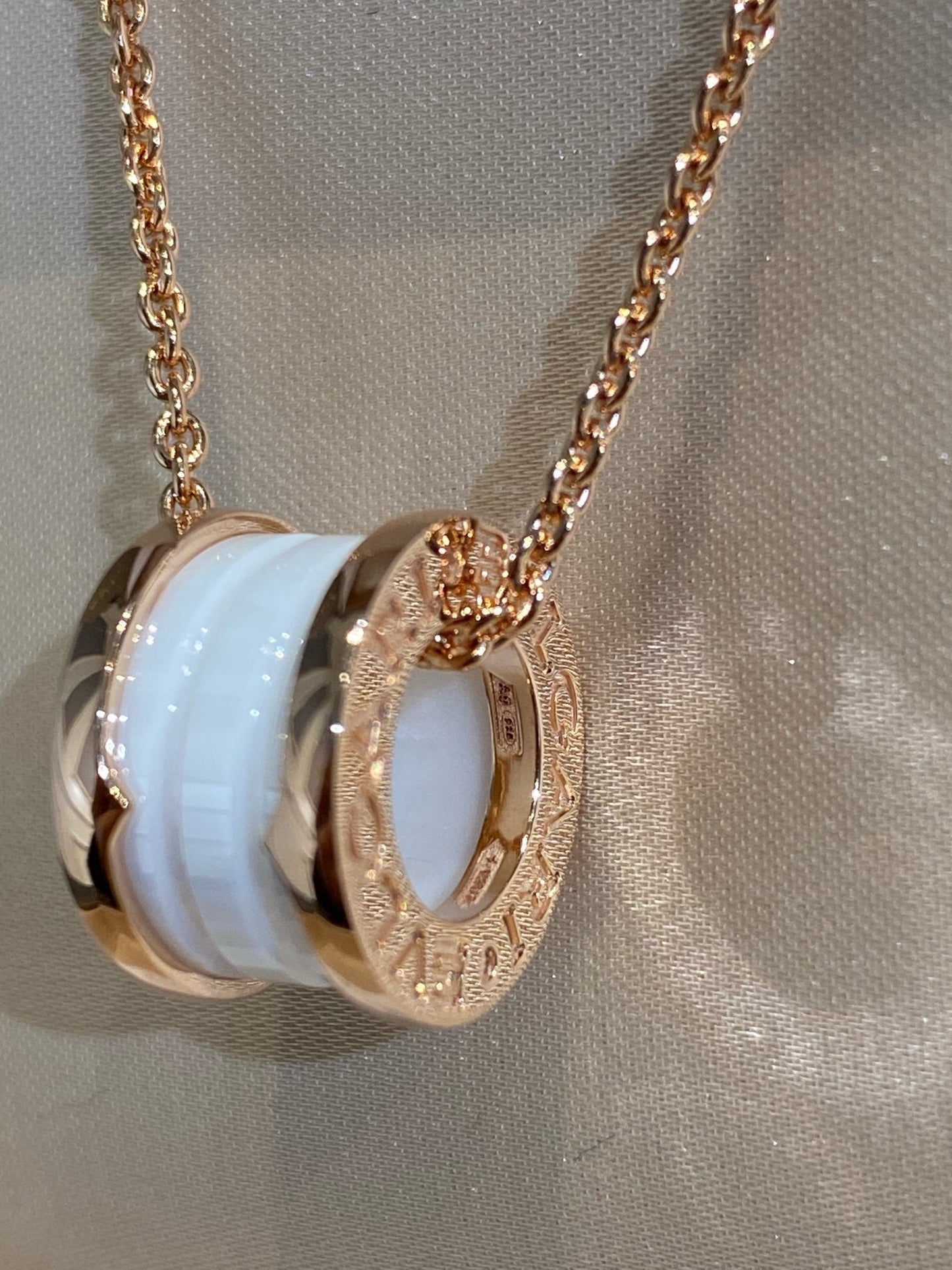 [Psychic Jewelrys]ZERO 1 WHITE CERAMIC PINK GOLD NECKLACE