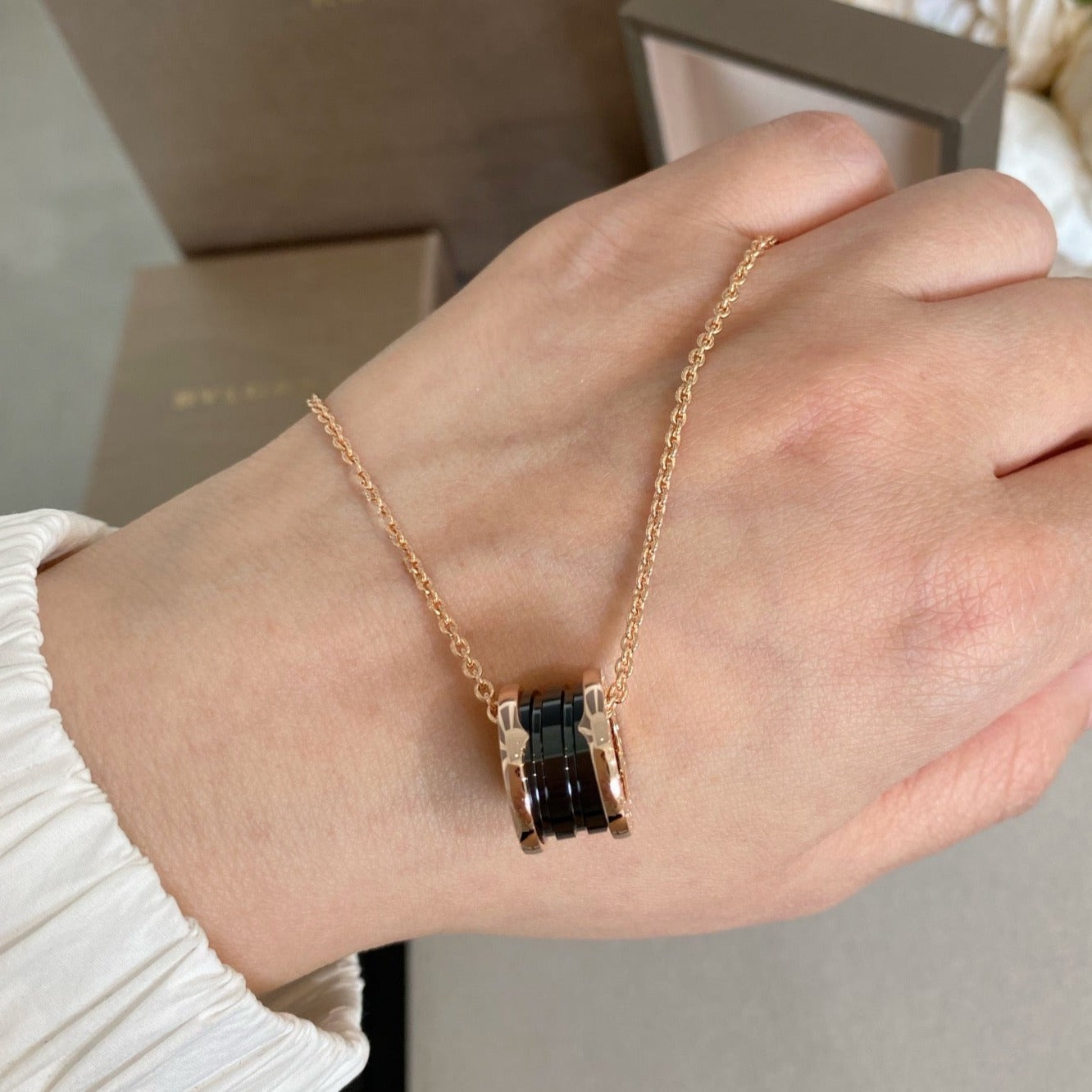 [Psychic Jewelrys]ZERO 1 BLACK CERAMIC PINK GOLD NECKLACE