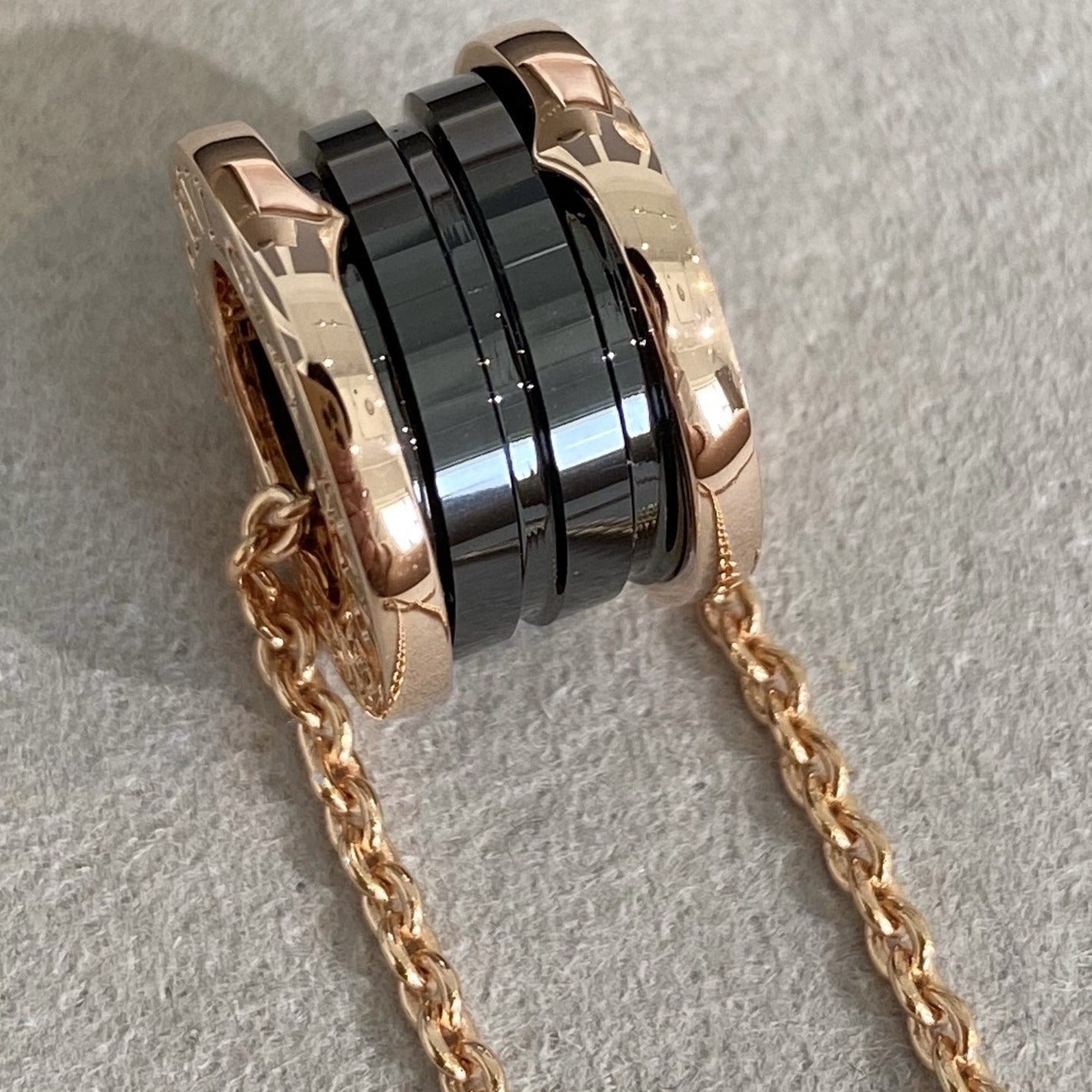 [Psychic Jewelrys]ZERO 1 BLACK CERAMIC PINK GOLD NECKLACE