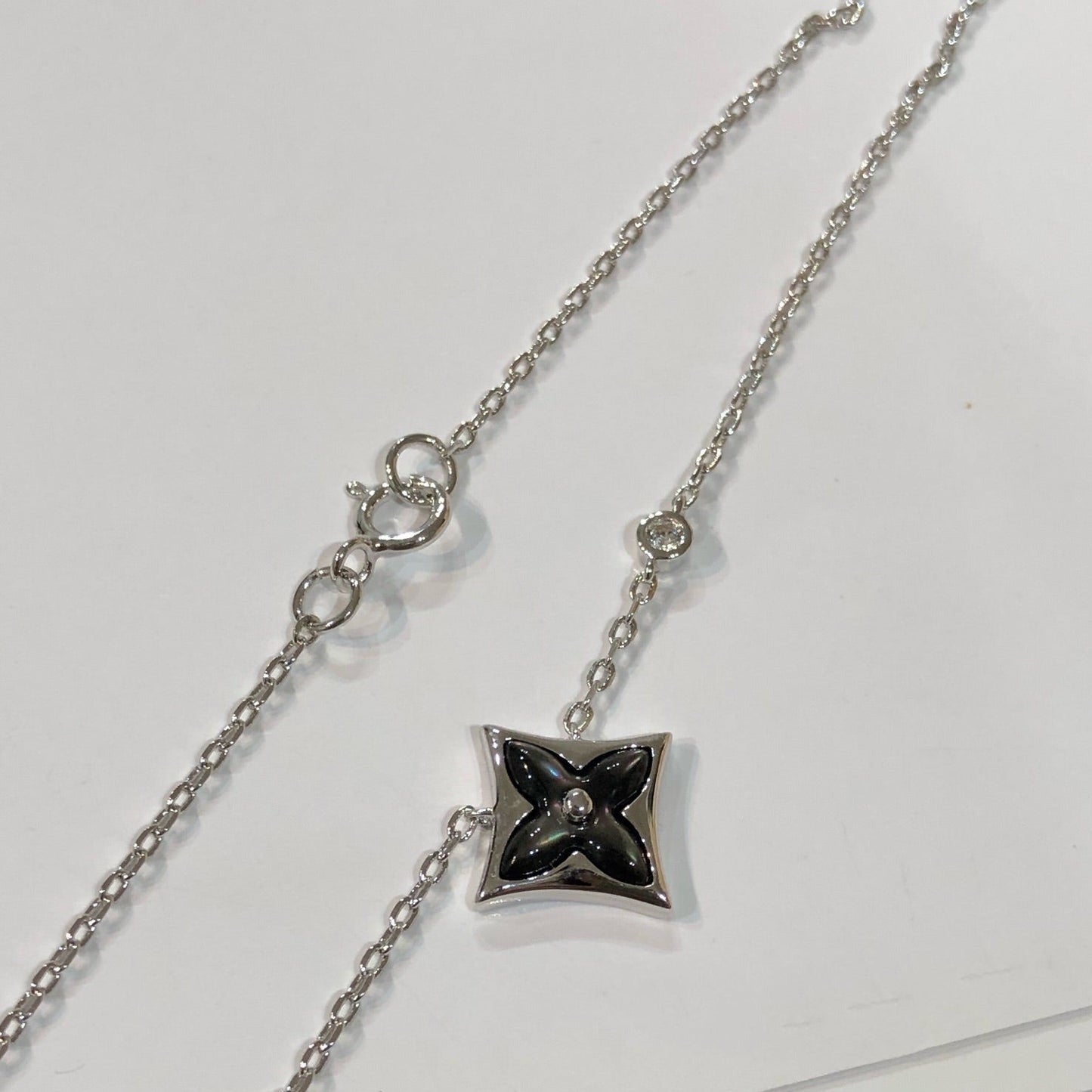 [Psychic Jewelrys]STAR BLACK MOP NECKLACE