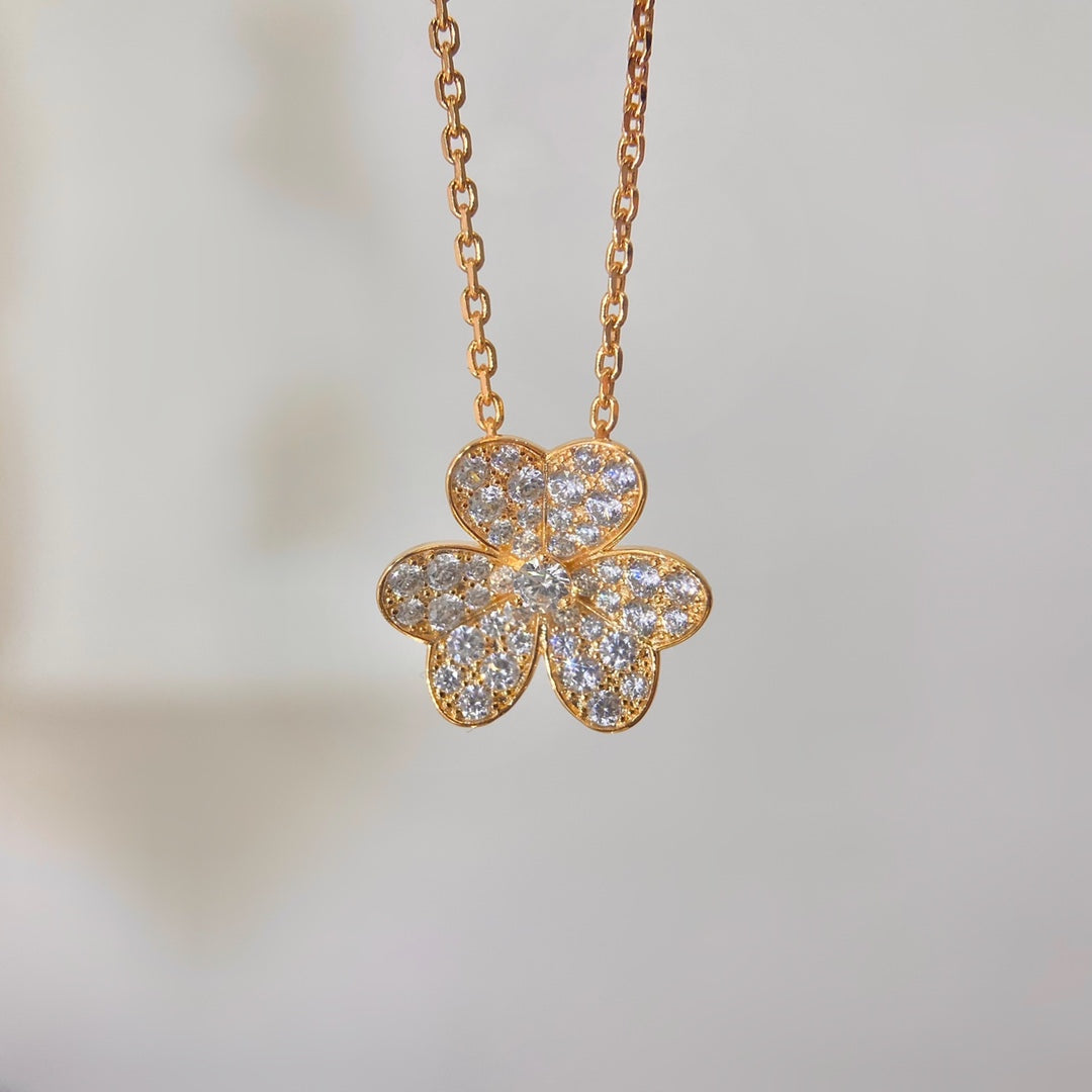 [Psychic Jewelrys]FLOWER DIAMOND NECKLACE