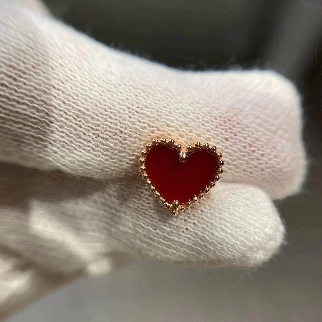 [Psychic Jewelrys]HEART CARNELIAN STUD EARRINGS