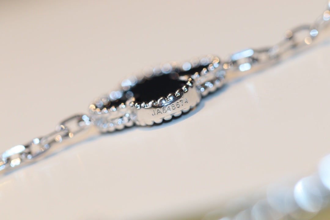 [Psychic Jewelrys]CLOVER 20 MOTIFS ONYX DIAMOND SILVER
