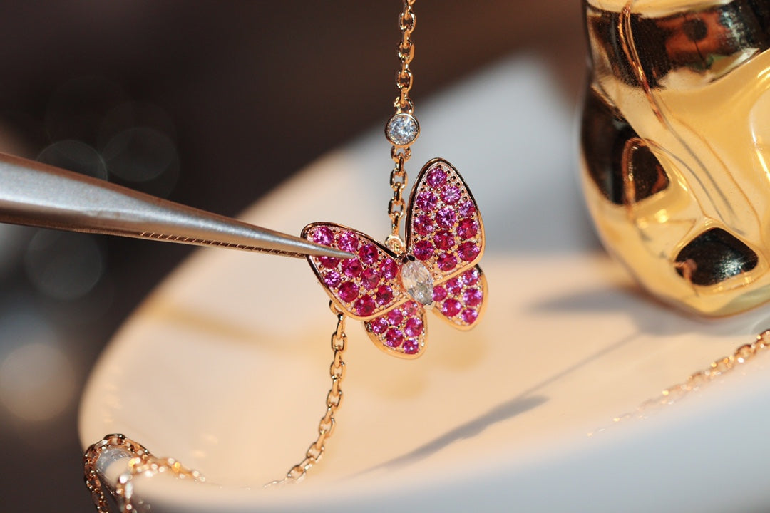 [Psychic Jewelrys]BUTTERFLY RED DIAMOND ROSE GOLD NECKLACE