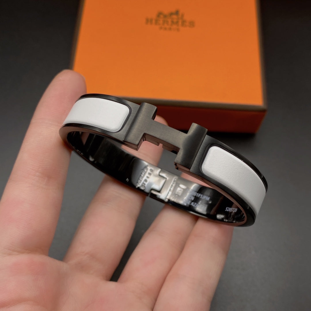 [Psychic Jewelrys]H BRACELET 12MM BLACK WHITE CERAMIC