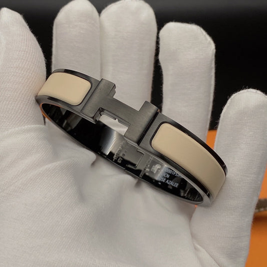 [Psychic Jewelrys]H BRACELET 12MM BLACK BEIGE CERAMIC