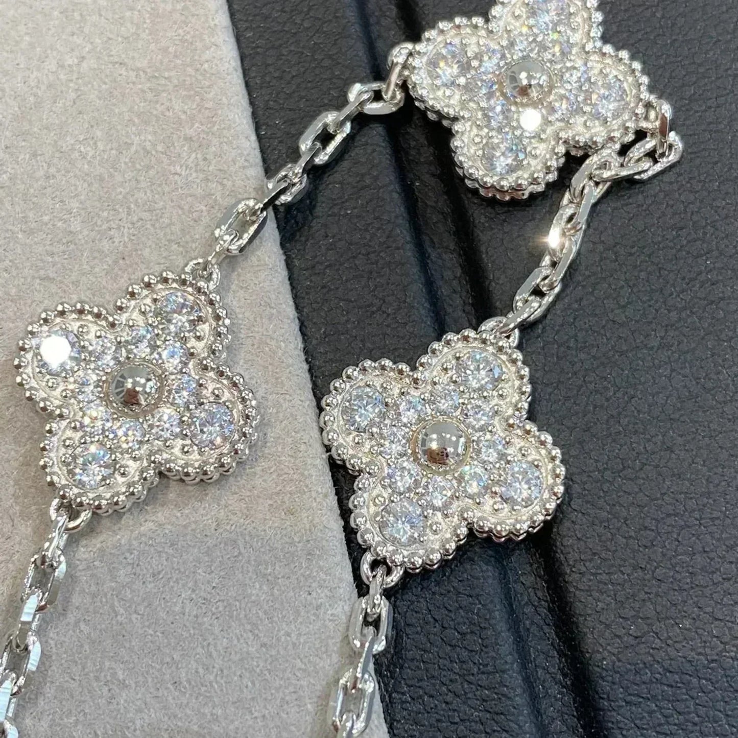 [Psychic Jewelrys]CLOVER 5 MOTIFS  DIAMOND BRACELET SILVER