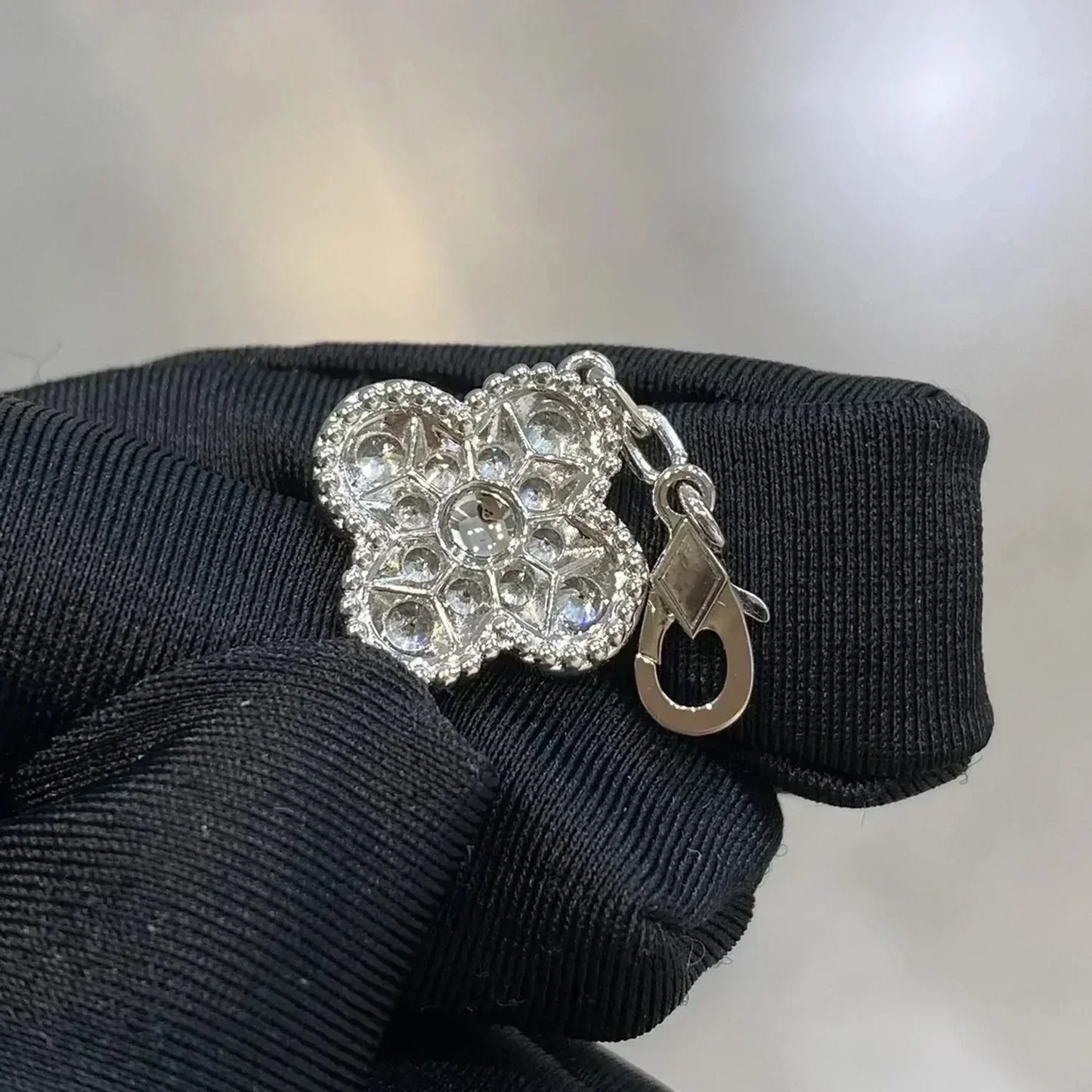 [Psychic Jewelrys]CLOVER 5 MOTIFS  DIAMOND BRACELET SILVER