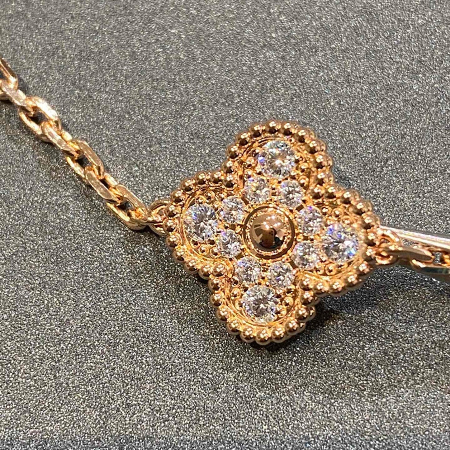 [Psychic Jewelrys]CLOVER 5 MOTIFS  FULL DIAMOND BRACELET
