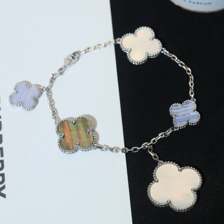 [Psychic Jewelrys]CLOVER BRACELET 5 MOTIFS MOP CHALCEDONY SILVER