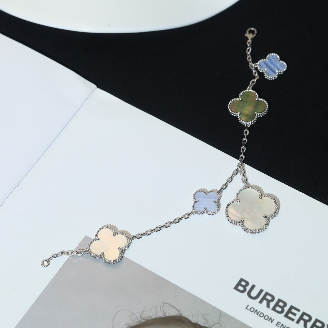 [Psychic Jewelrys]CLOVER BRACELET 5 MOTIFS MOP CHALCEDONY SILVER