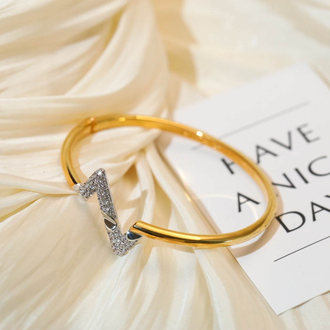 [Psychic Jewelrys]VOLTE UPSITE DOWN GOLD DIAMOND BRACELET