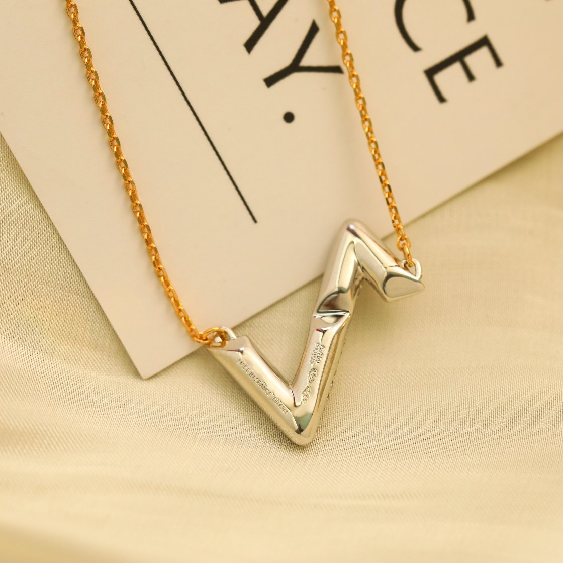 [Psychic Jewelrys]VOLT SILVER DIAMOND PEDANT NECKLACE
