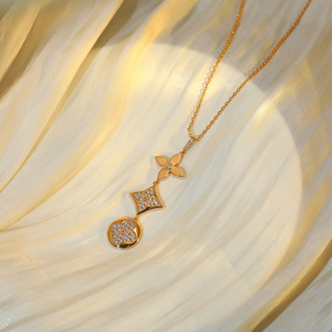 [Psychic Jewelrys]STAR AND SUN DIAMOND PINK GOLD NECKLACE