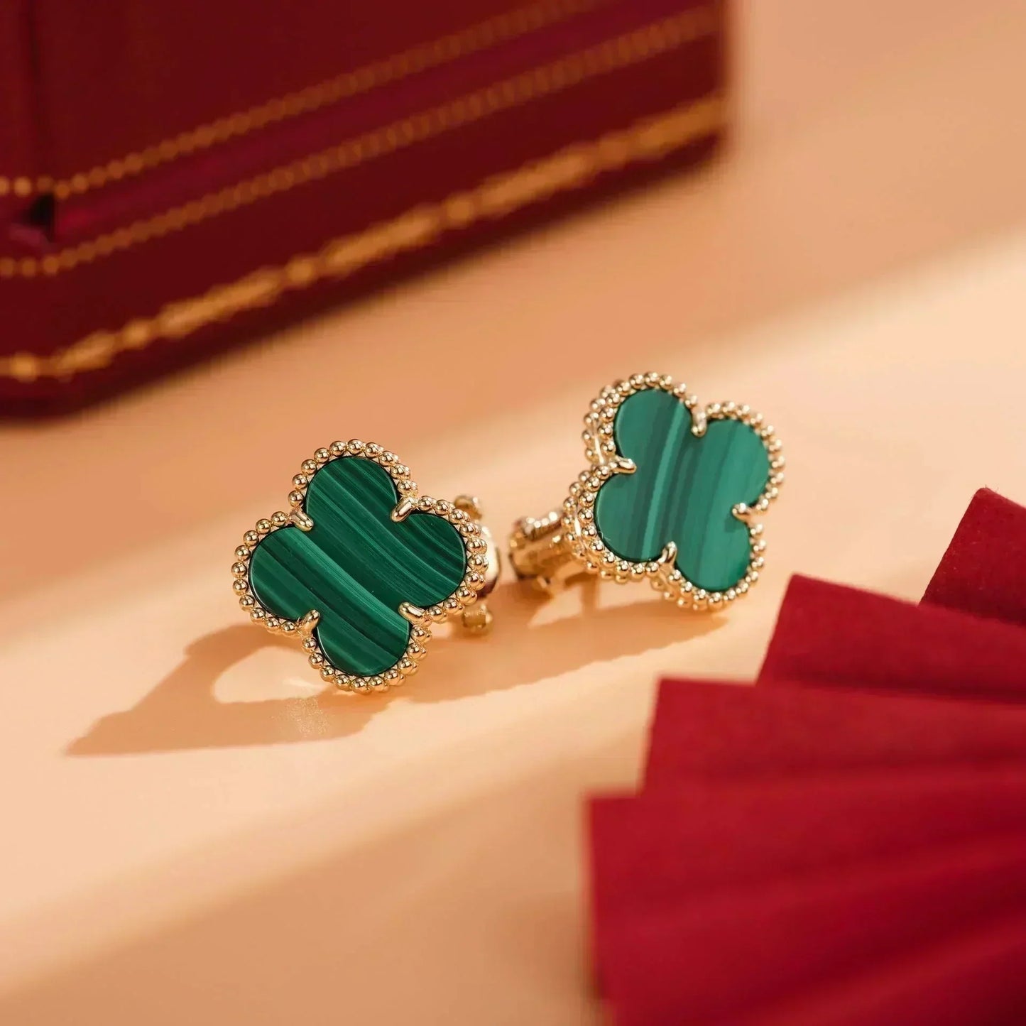 [Psychic Jewelrys]CLOVER MEDIUM 1 MOTIFS MALACHITE  EARRINGS