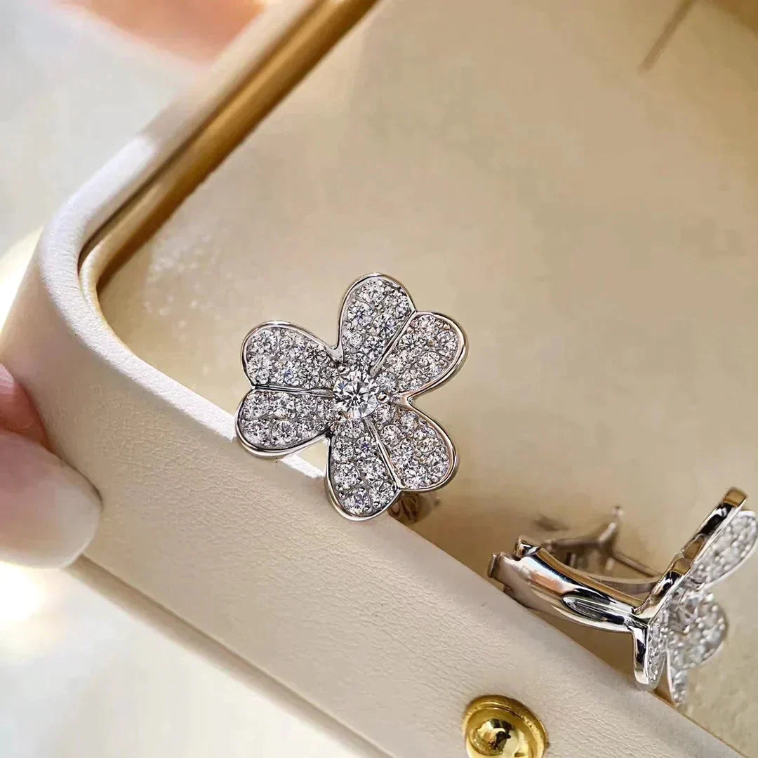 [Psychic Jewelrys]CLOVER COMOS DIAMOND EARRINGS SILVER